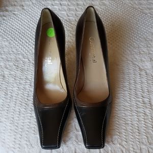 Gunmetal Black and Brown Leather Pumps